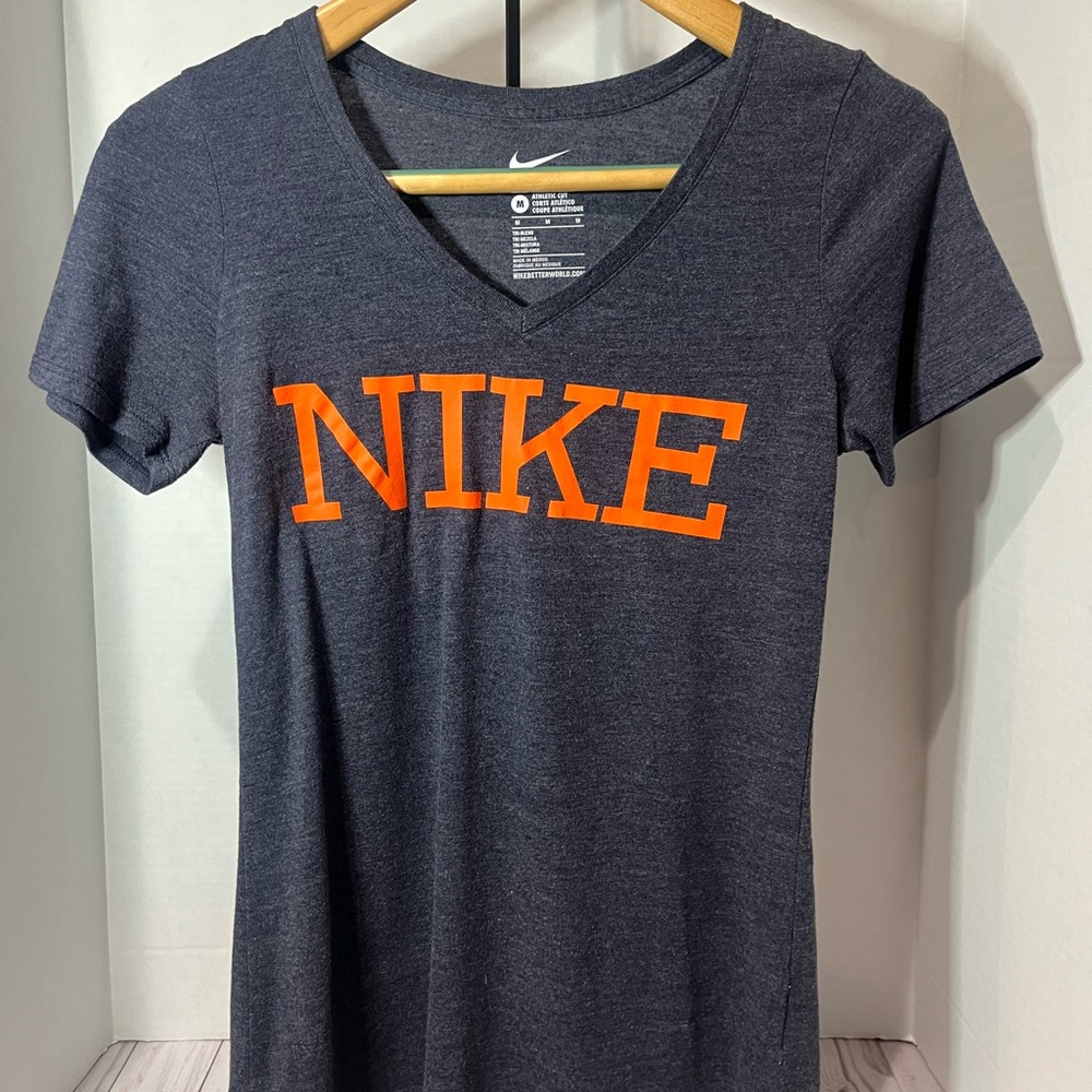 Nike V-Neck Tee-Shirt